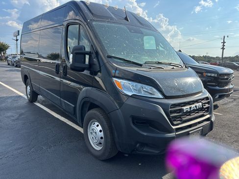 Used 2023 RAM ProMaster 2500 FWD image 2