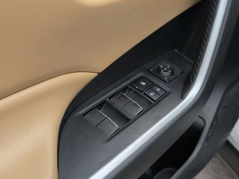Used 2023 Toyota RAV4 XLE FWD image 9