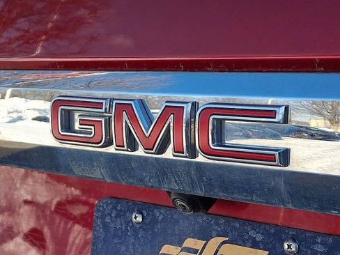 Used 2022 GMC Yukon XL SLT w/ SLT Premium Package image 32