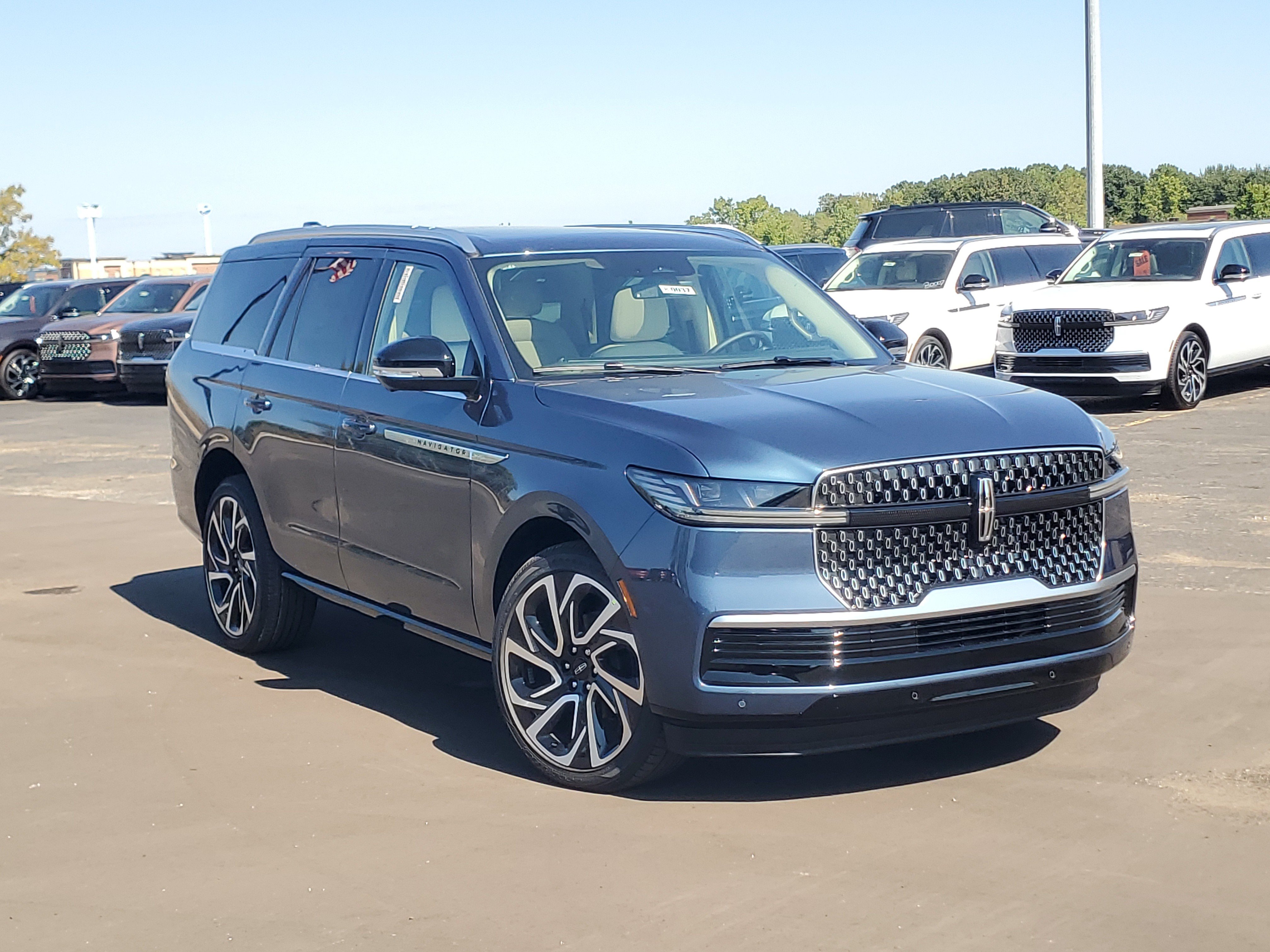 New 2027 Lincoln Navigator Reserve AWD/4WD 360° Tour