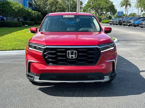 Used 2025 Honda Pilot EX-L image 2