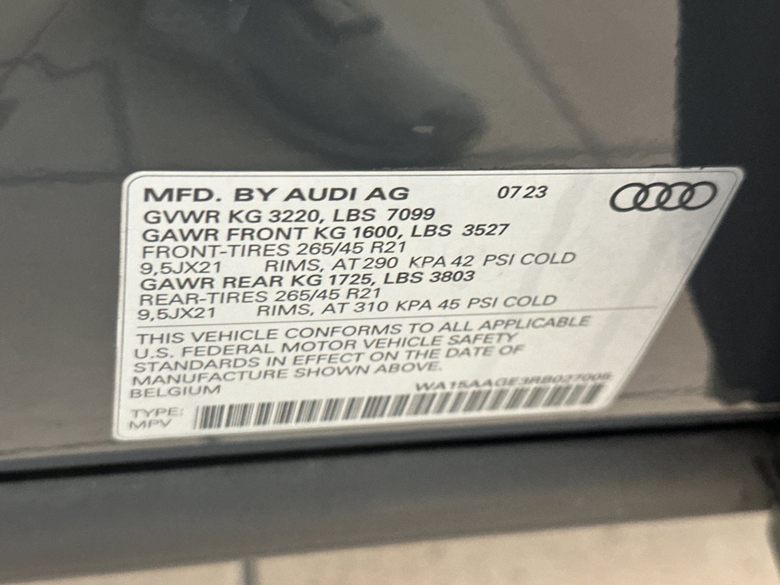 Used 2024 Audi Q8 e-tron Premium Plus w/ Premium Plus Package AWD/4WD image 28