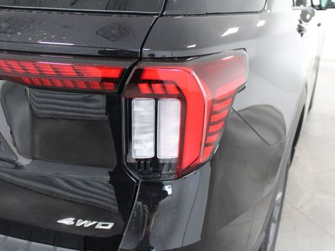 New 2026 Ford Explorer Active w/ Active Comfort Package image 11