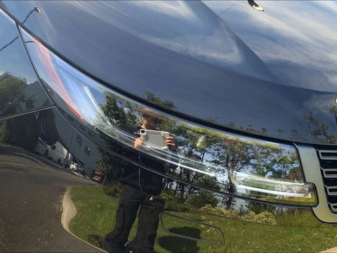 Used 2025 Land Rover Range Rover Sport image 25