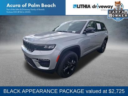 Used 2024 Jeep Grand Cherokee Limited w/ Black Appearance Package