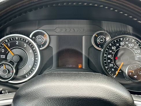 Used 2021 RAM 1500 Big Horn RWD image 32