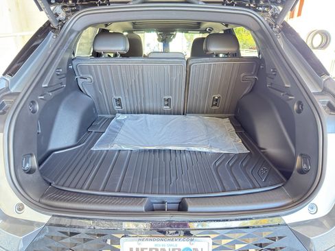 New 2026 Chevrolet Equinox EV RS image 7