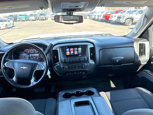Used 2018 Chevrolet Silverado 1500 LT AWD/4WD image 14