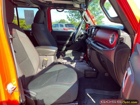 Used 2018 Jeep Wrangler Unlimited Rubicon w/ Dual Top Group AWD/4WD image 6