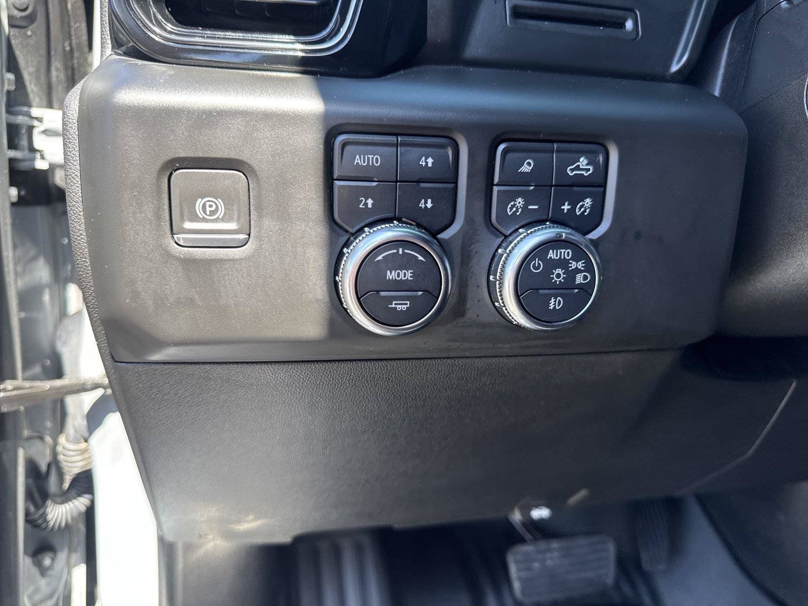 Used 2024 GMC Sierra 1500 AT4 w/ AT4 Preferred Package AWD/4WD image 20