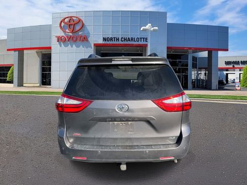 Used 2015 Toyota Sienna XLE w/ XLE Navigation Package image 9