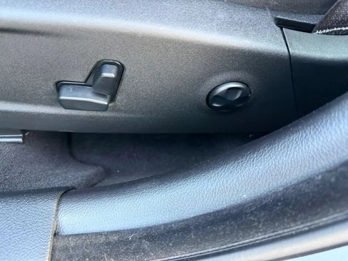 Used 2019 Dodge Charger SXT AWD/4WD image 16