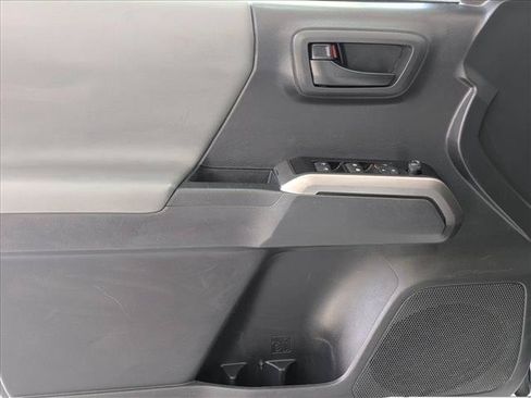 Used 2023 Toyota Tacoma SR5 AWD/4WD image 18