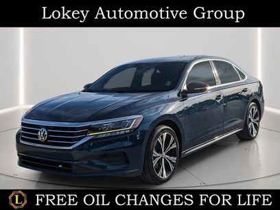 Certified 2022 Volkswagen Passat 2.0T SE