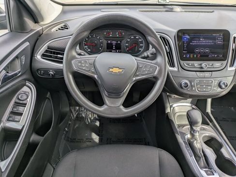Used 2023 Chevrolet Malibu LT image 13