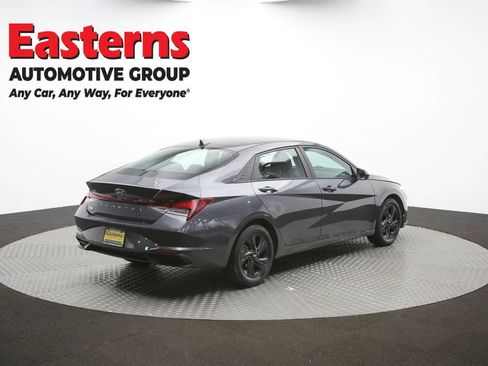 Used 2021 Hyundai Elantra SEL FWD image 40
