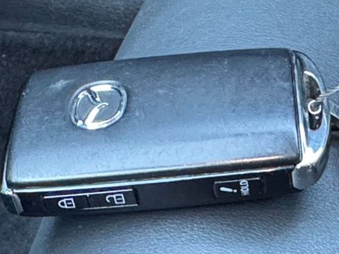 Used 2025 MAZDA MAZDA3 s image 22