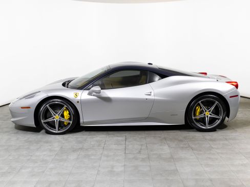 Used 2012 Ferrari 458 Italia Coupe image 6