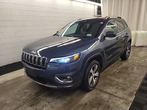 Used 2021 Jeep Cherokee Limited image 2
