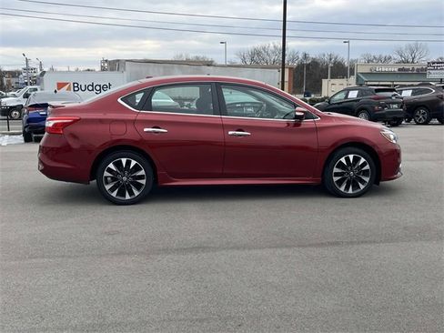 Used 2017 Nissan Sentra SR image 4