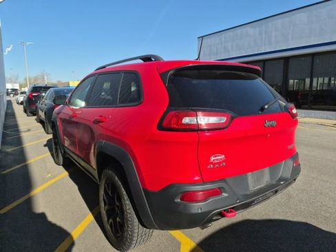 Used 2017 Jeep Cherokee Trailhawk w/ Comfort & Convenience Group AWD/4WD image 7