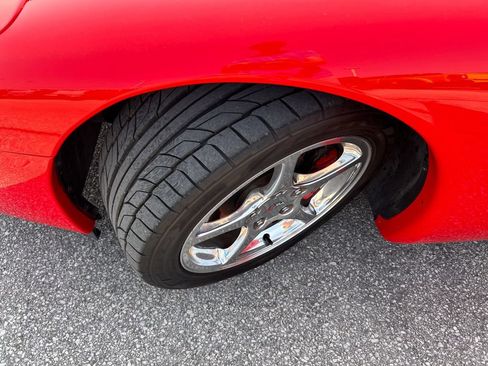 Used 2002 Chevrolet Corvette Convertible w/ Preferred Equipment Group2 RWD image 33