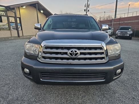 Used 2013 Toyota Sequoia Limited image 2
