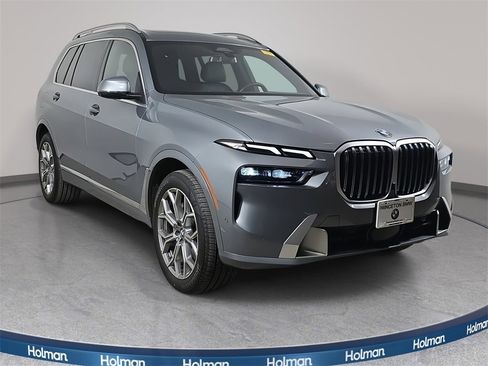 Certified 2024 BMW X7 xDrive40i w/ Premium Package image 3