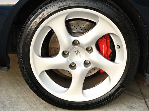 Used 2003 Porsche 911 Carrera 4S image 10