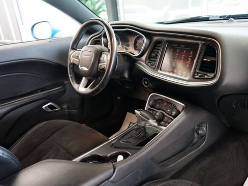 Used 2015 Dodge Challenger R/T Plus RWD image 11
