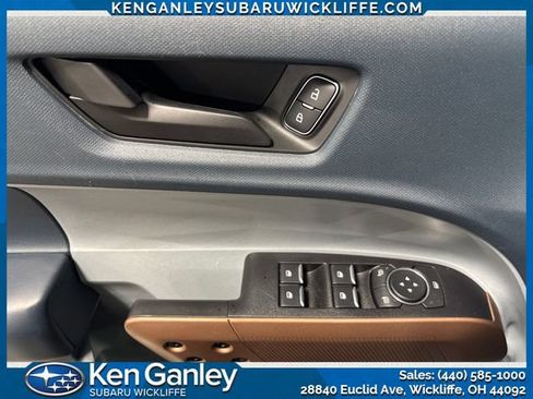 Used 2022 Ford Maverick Lariat w/ Lariat Luxury Package FWD image 11
