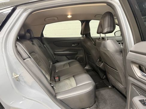 Used 2023 Nissan Ariya AWD image 42