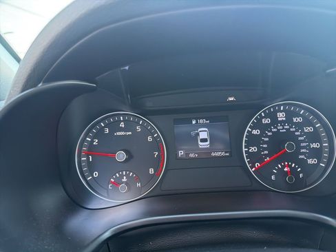 Used 2019 Kia Forte EX image 3