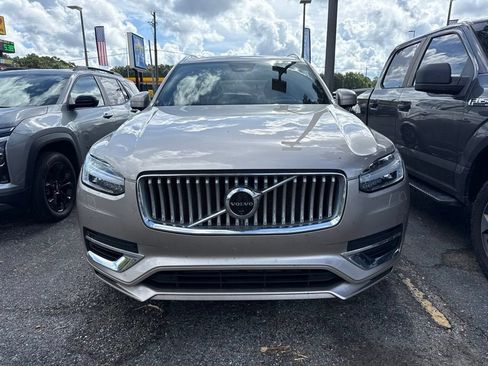 Used 2024 Volvo XC90 T8 Ultimate w/ Lounge Package AWD/4WD image 2