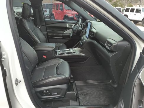 Used 2020 Ford Explorer ST w/ Premium Technology Package image 19