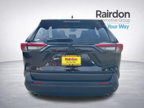 Used 2021 Toyota RAV4 XLE Premium AWD/4WD image 6