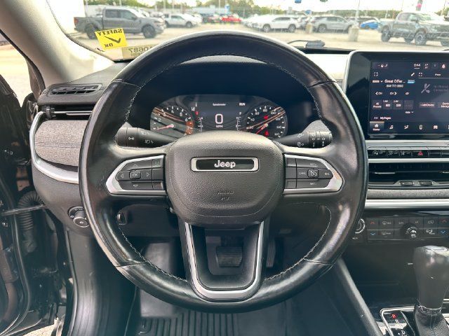 Used 2022 Jeep Compass Latitude w/ Sun and Sound Group FWD image 20