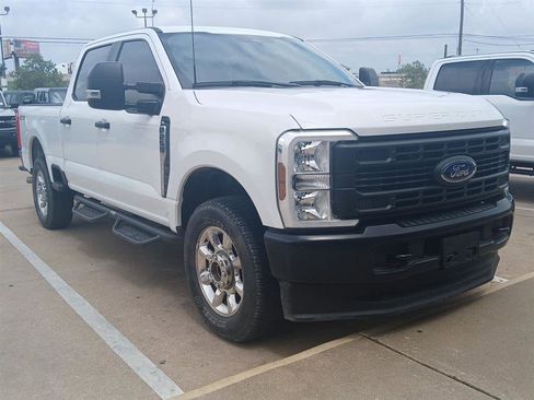 Used 2024 Ford F250 XL AWD/4WD image 7