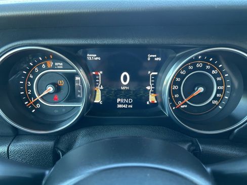 Used 2021 Jeep Gladiator Overland w/ Uconnect 4C Nav & Sound Group AWD/4WD image 14