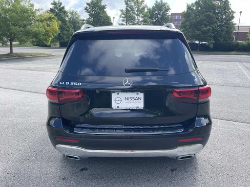 Used 2022 Mercedes-Benz GLB 250 image 4