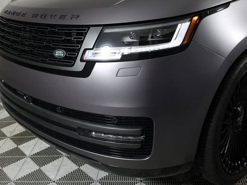 Used 2024 Land Rover Range Rover SE image 44