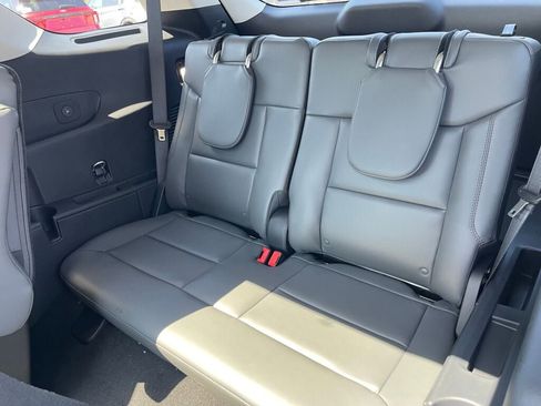 New 2026 Ford Explorer Active w/ Active Comfort Package AWD/4WD image 23