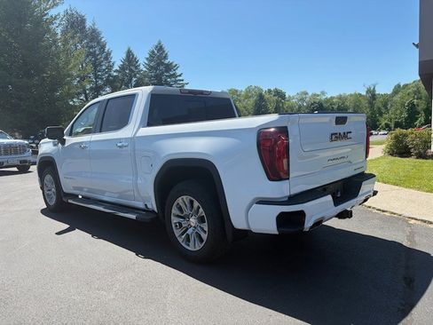 Used 2023 GMC Sierra 1500 Denali w/ Technology Package AWD/4WD image 4