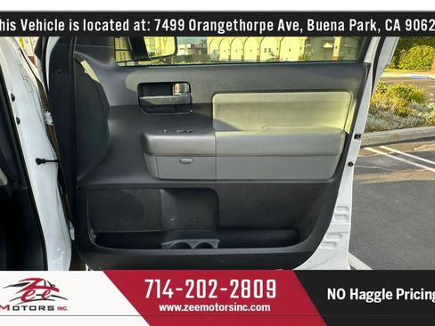 Used 2015 Toyota Sequoia SR5 w/ Premium Package RWD image 52