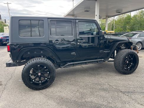 Used 2016 Jeep Wrangler Unlimited Sport w/ Quick Order Package 24S AWD/4WD image 18