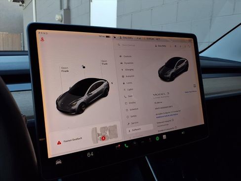 Used 2018 Tesla Model 3 Long Range image 8