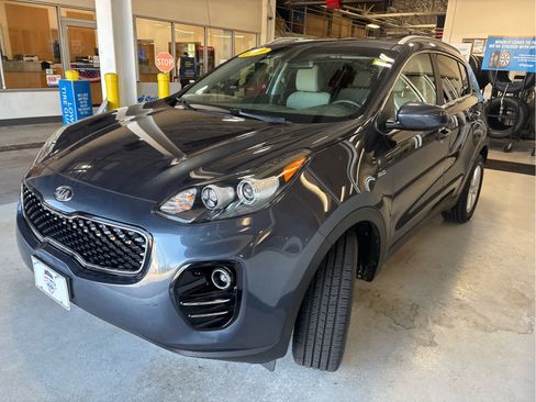 Used 2019 Kia Sportage LX w/ LX Popular Package AWD/4WD image 7