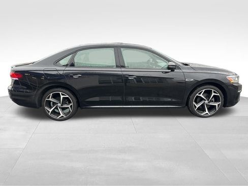 Used 2021 Volkswagen Passat 2.0T R-Line image 7