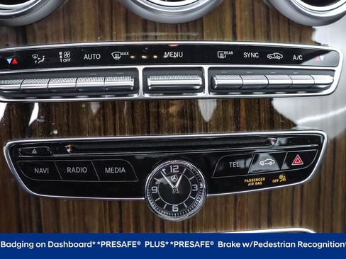 Used 2018 Mercedes-Benz C 300 4MATIC Sedan image 9