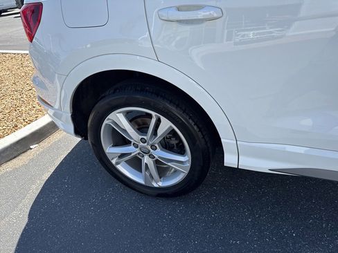 Used 2020 Audi Q3 2.0T Premium Plus w/ Premium Plus Package AWD/4WD image 22